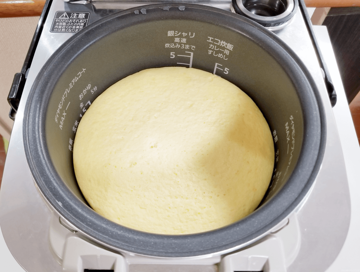 超簡単 炊飯器で作るチーズケーキ人気レシピ たった3つの工程でしっとりふわっと手間いらずに作れる 暮らしラク