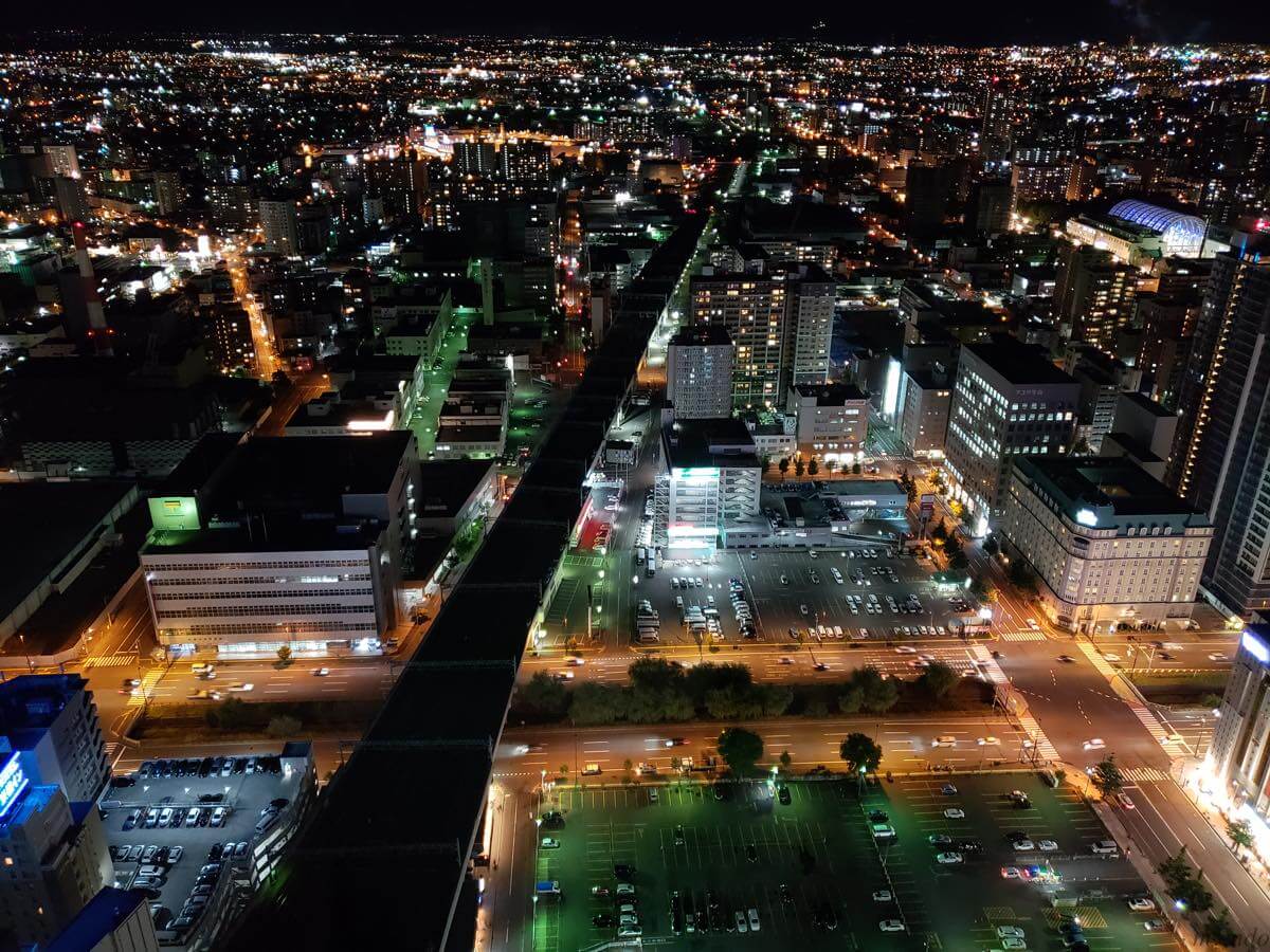 札幌で夜景を見るなら Jrタワー の展望室がおすすめ カフェから見える絶景はまさに光の海 暮らしラク