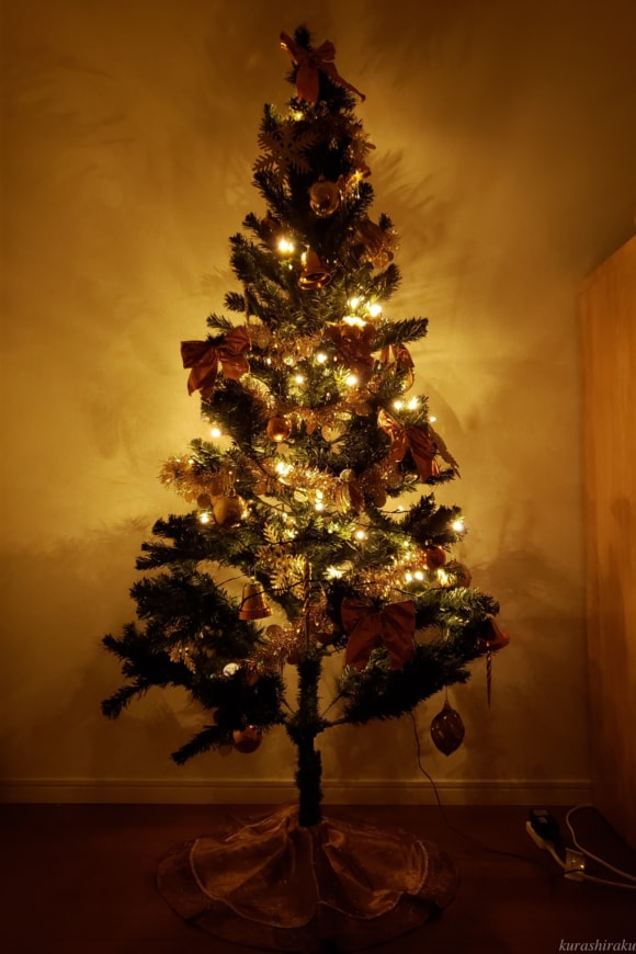 おしゃれな180cmクリスマスツリーを楽天市場の「クリスマス屋」でレンタル。買わずに借りるメリットとは？ | 暮らしラク